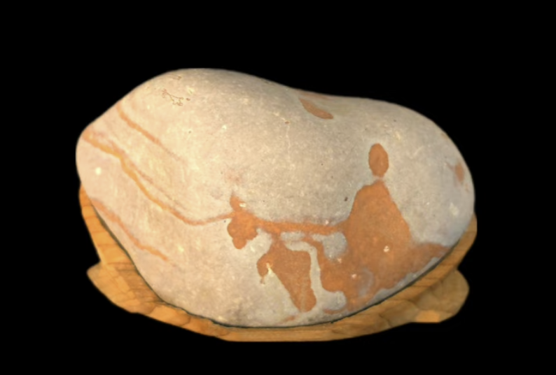 베 짜는 여인 수석 작품
